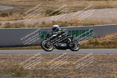 media/Apr-19-2025-AHRMA (Sat) [[3d98ca3309]]/Race/Group 1/Turn 4/